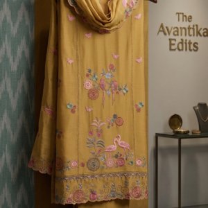mul cotton suit set with delicate floral emroidery